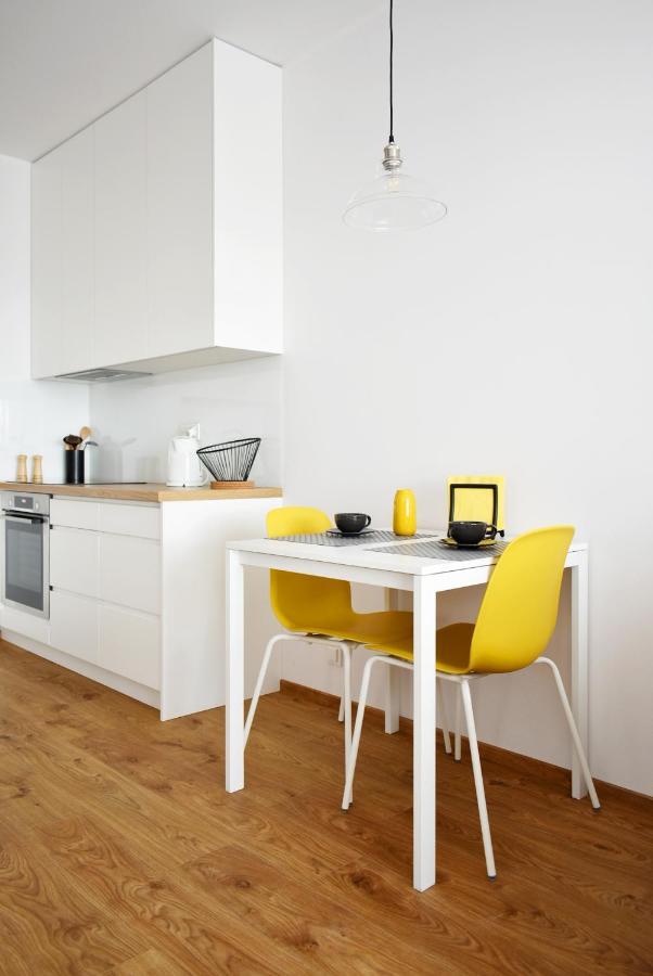 Fabryczna Apartment 罗兹 外观 照片